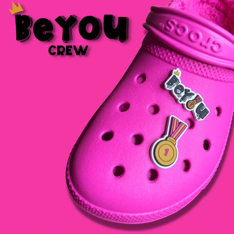 BeYOU Crew Shoe Charm : BeYOU Medal Set (Chloe, Hot Pink Bubble)